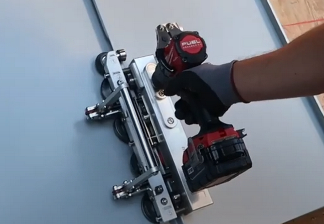 Lehký falcovací stroj Double Seamer